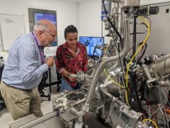 「超高純度のシリコン」の量子ビットを搭載した強力な量子コンピュータ　英国と豪州の研究者らが発表