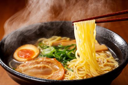 「函館で人気のラーメン」ランキング！　2位は湯の川温泉駅近くのお店「まいど (maido)」、1位は？【2024年5月版】