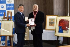 中尾彬さん故郷・木更津市長が追悼コメント　終活で自作絵画３点を含む美術品38点寄贈していた