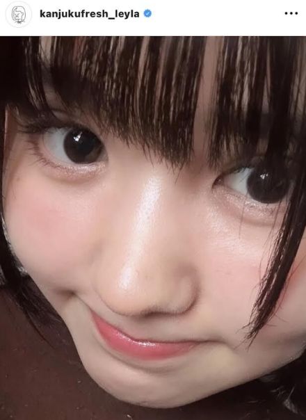 池田レイラ、どアップ自撮りショットがかわいい！「肌きれい過ぎる」「うぶ毛まで鮮明に」