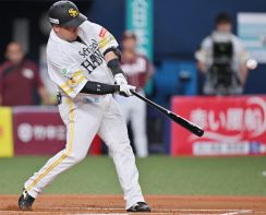 ソフトバンク打線また爆発　山川連発、前半で10得点―プロ野球