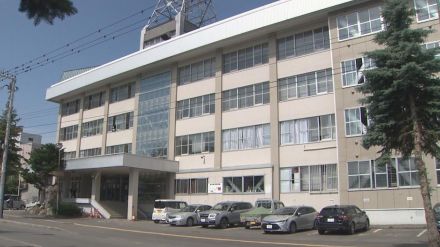 山菜採りに出かけた76歳男性が行方不明　夕方になっても自宅に戻らず　入山したとみられる場所で車発見　警察などが23日早朝から捜索予定　北海道旭川市