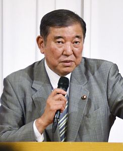 総裁選「準備なし無責任」　石破氏、にじむ出馬意欲