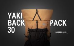 ZEROGRAM、ロールトップで容量を拡張できるバックパック「YAKI Backpack30」