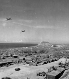 「故障した戦闘機は全部海岸沿いに廃棄」…硫黄島の元陸軍伍長が目撃した「妙な光景」