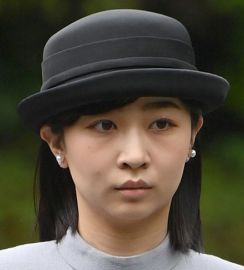 《眞子さんが小室圭さんと結婚した年齢に…》秋篠宮家の次女・佳子さま（29）「お相手男性」の父親が直撃に明かした本音《島津家の御曹司と“お見合い”報道》