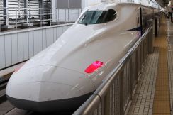 知ってた？ 東海道新幹線が「大雨の場所から遠くても」運転を見合わせる理由。JR東海の図解がわかりやすいと反響続出