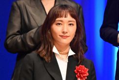 新垣結衣　夫・星野源ら巡るネット上のうわさを否定「事実はひとつもありません」1年半ぶりX更新で