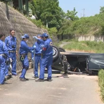 ゴルフ練習場の駐車場から乗用車ごと落下し重体となっていた７９歳男性が死亡【岡山・津山市】