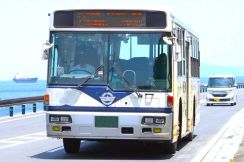 地方路線バスは崖っぷち！ 修学旅行のために「高速バス運休」という異常事態、もはや公金投入しかないのか