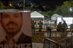 選挙集会中に突風 ステージ倒壊で9人死亡 メキシコ