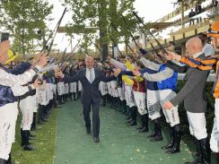 【沢田康文の欧州競馬リポート】フランスの名手ペリエが引退セレモニー「一番の声援を感じたのが日本の競馬場」