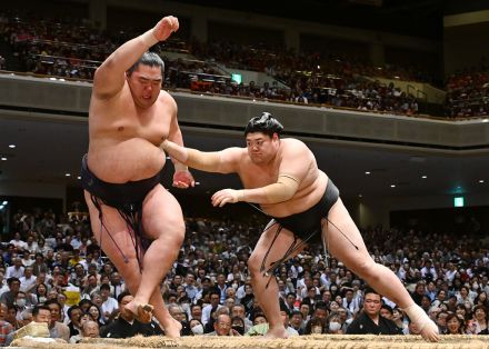 【相撲編集部が選ぶ夏場所12日目の一番】湘南乃海が敗れ、３敗グループにのみ込まれる。V争いは３敗4人、４敗７人の混戦に