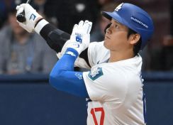 大谷翔平　１２５年で５人目の偉業達成　５０試合出場で打率３割５分、２桁本塁打＆盗塁