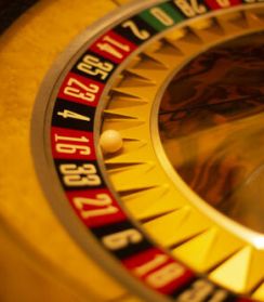 ギャンブルは前回の倍額を賭ければ必ず勝てる…⁉この論理に潜む驚きの「落とし穴」に気が付きますか？