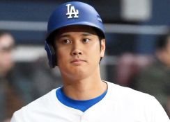 大谷翔平、バント安打が「投手失策」に記録訂正　打率・３５４→・３４８　１２５年で史上５人目の偉業が幻に　指揮官が辛口採点した一打