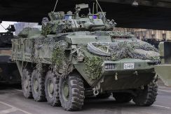 ウクライナ軍のストライカー装甲車が本領発揮　北東部の都市でロ軍歩兵の撃退続ける