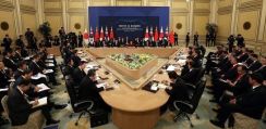 新冷戦を突破する「ミッシングリンク」…３カ国首脳会談で韓中日協力の再稼働へ