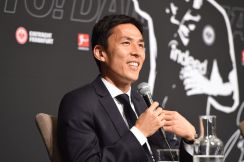 ⚽長谷部が引退会見「満足、後悔全くない」　藤枝東高卒、サッカー元日本代表主将