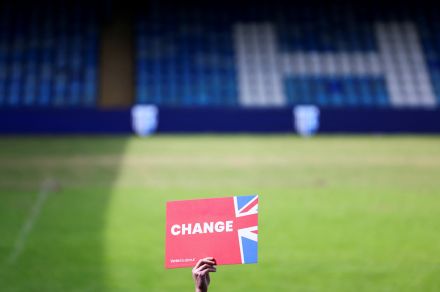 英総選挙、野党のリードが小幅に拡大　投票日決定後初の世論調査