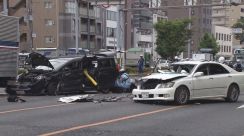 【独自】3人重軽傷のタクシー逆走事故　72歳の運転手は乗務開始2日目　警察が勤務先を家宅捜索　京都