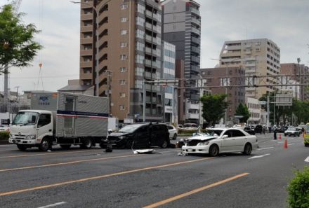 京都の逆走タクシー、直前に別の当て逃げ事故か