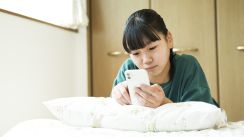 中学生になった子どもに「スマホ欲しい」と言われたら…〈買ってあげる場合〉のFPママによる回答