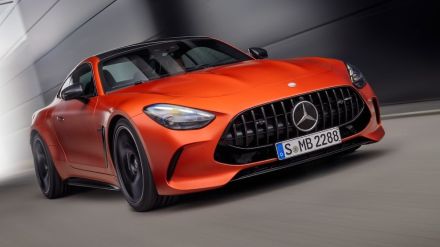 スポーツカーにさらなる快適性を　新型「メルセデスAMG GT」は驚くほど俊敏なオールラウンダー