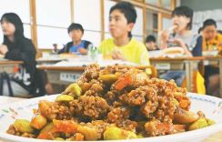 ジビエ給食の先進地　大分県中津市を訪ねる　「高タンパクで低カロリー。これは山の資源だ」