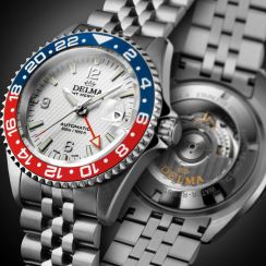 【ペプシカラーに500m防水、GMTダイバーズウオッチ】全2色、スイスの時計ブランド“デルマ”の新作