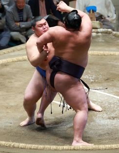 【夏場所】大の里が単独首位でＶ王手　八角理事長「堂々としている。横綱を目指してほしい」