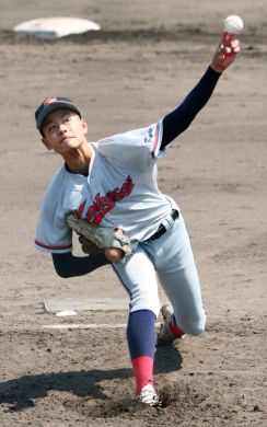 【高校野球】京都国際、２年生左腕・西村一毅１失点完投で快勝　７回コールドでベスト４入り　