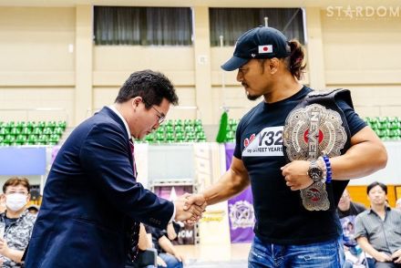 【スターダム】鷹木信悟が電撃登場　９・７山梨２０周年興行を宣伝「スターダムのリングに出たっていいんですよ！」