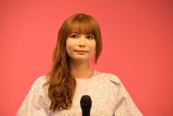 中川翔子が「世界的なホラー漫画家の大先生」と２ショット「謙虚で優しくて天使みたいな優しさ」