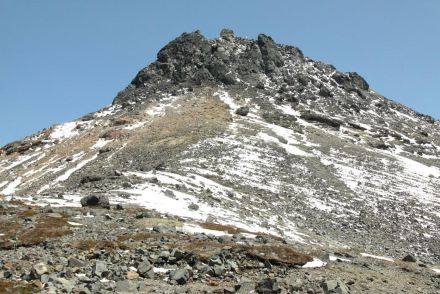 日本百名山「那須岳」開山!　残雪の「茶臼岳」峠の茶屋から日帰り「登山レポ」