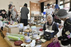 「更生保護施設」理解を　松山・雄郡寮でガレージセールにぎわう（愛媛）