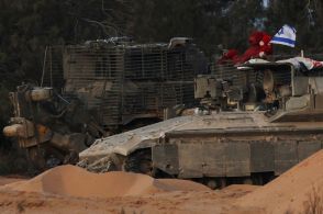 戦闘休止交渉、近く再開か　エジプト側からガザに支援物資搬入始まる
