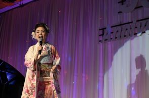 多岐川舞子、デビュー35周年で新曲「京都 別れ雨」など21曲熱唱 「自分の新たな世界が広がるように歌っていきます」