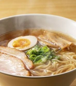 ラーメンに「1000円以上」払えるか、いまラーメン店が「岐路」に立たされていた…！