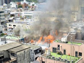 福島・いわき駅前で建物火災　5棟延焼、飲食店から出火か