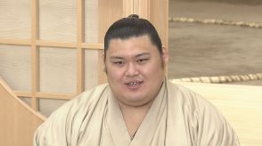 大の里最速初優勝! 将来の飛躍のカギは「黄金の右」 夏場所の相撲を独自に分析