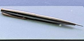毒針ペンに自殺用リップスティック…北朝鮮スパイの道具、米国で初の展示【独自】