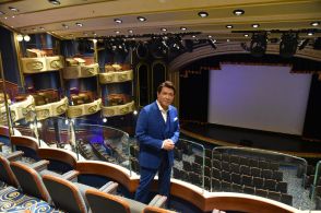 別所哲也がクイーン・エリザベス号の劇場に感動　国際短編映画祭『SSFF & ASIA 2024』グランプリの副賞に豪華船旅