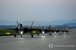 韓国軍　F35Aなど戦闘機約20機で打撃訓練＝北の衛星打ち上げ予告に対応