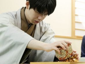 藤井名人、4勝1敗で初防衛　タイトル戦22連覇で最長記録更新