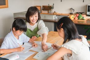 【中学受験】学習面での親のサポート、どこまでやるのが正解？専門家が指摘する「偏差値で一喜一憂しない」本当の意味とは