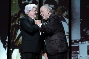 映画史に残るコッポラとルーカスのハグも　第77回カンヌ国際映画祭、3つのトピックを解説