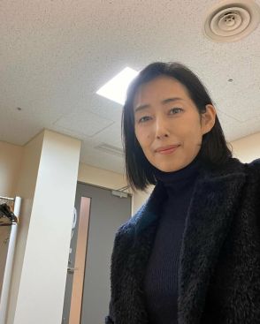 “幸薄系美女”木村多江「渾身の蹴り動画」のギャップがすごい 「カッケェー!!」「躍動感!」大沸騰