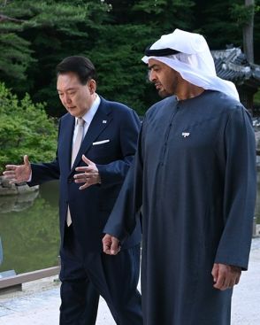中東の「大口投資家」ＵＡＥ大統領訪韓、韓国財界オーナーら総出動