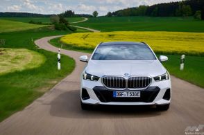 新型『BMW 5シリーズ』にPHEVモデルが登場！初のフル電動『i5ツーリング』に加えモデルラインナップも充実！2024年夏の納車に向けて発売中！